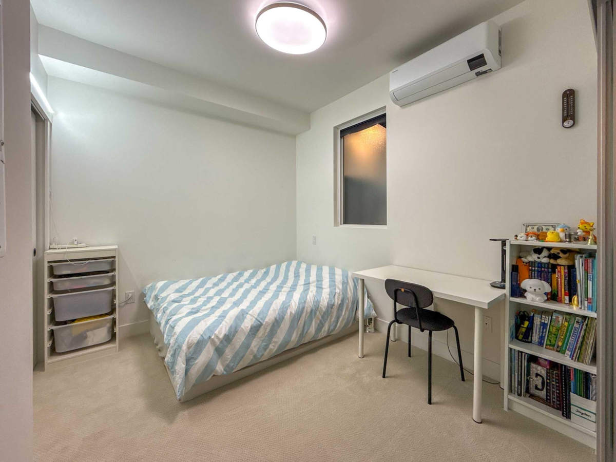 Bedroom 2 Photo of 1211 2180 Kelly Avenue, Port Coquitlam, BC