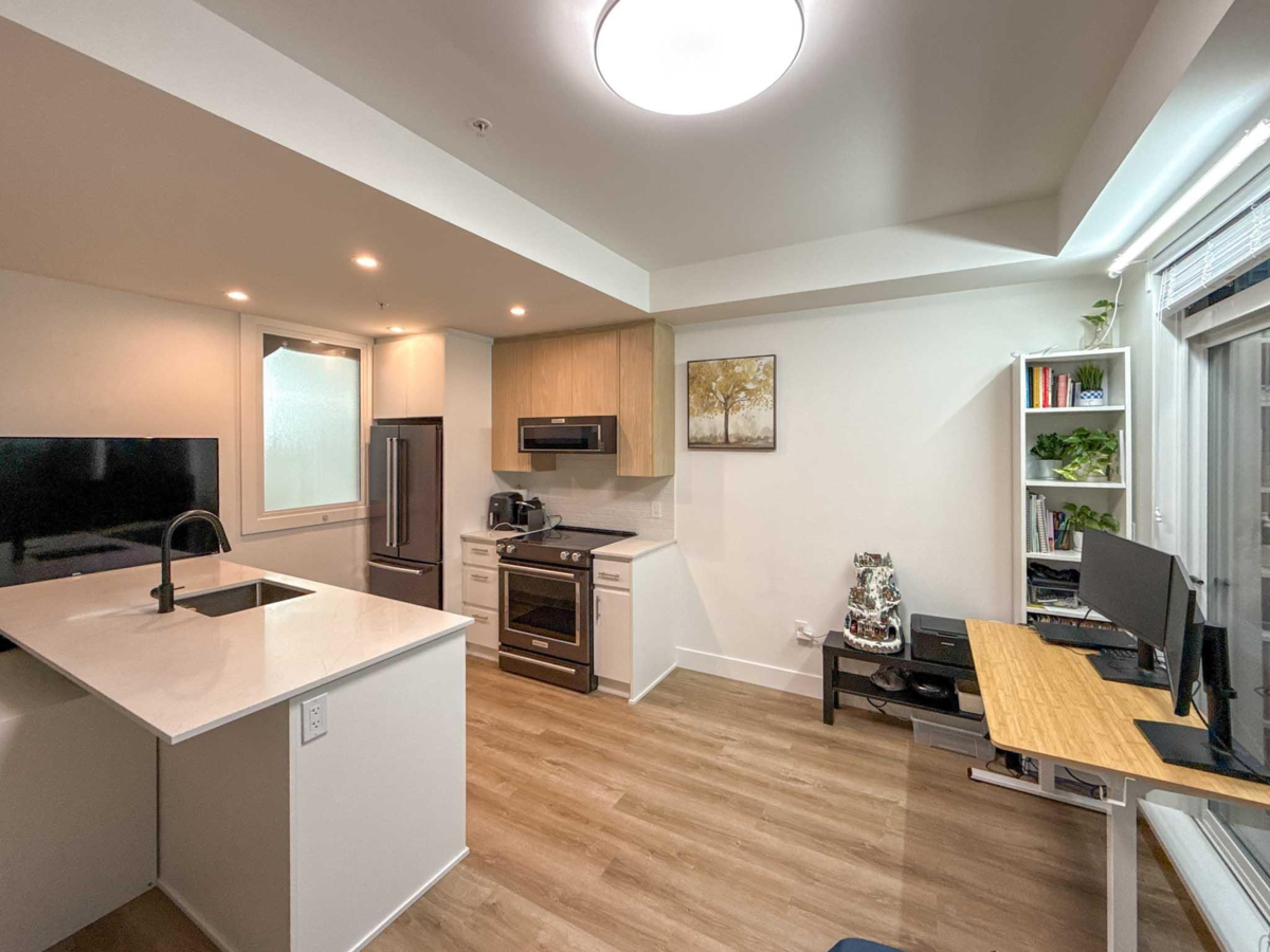 Breakfast Nook Photo of 1211 2180 Kelly Avenue, Port Coquitlam, BC