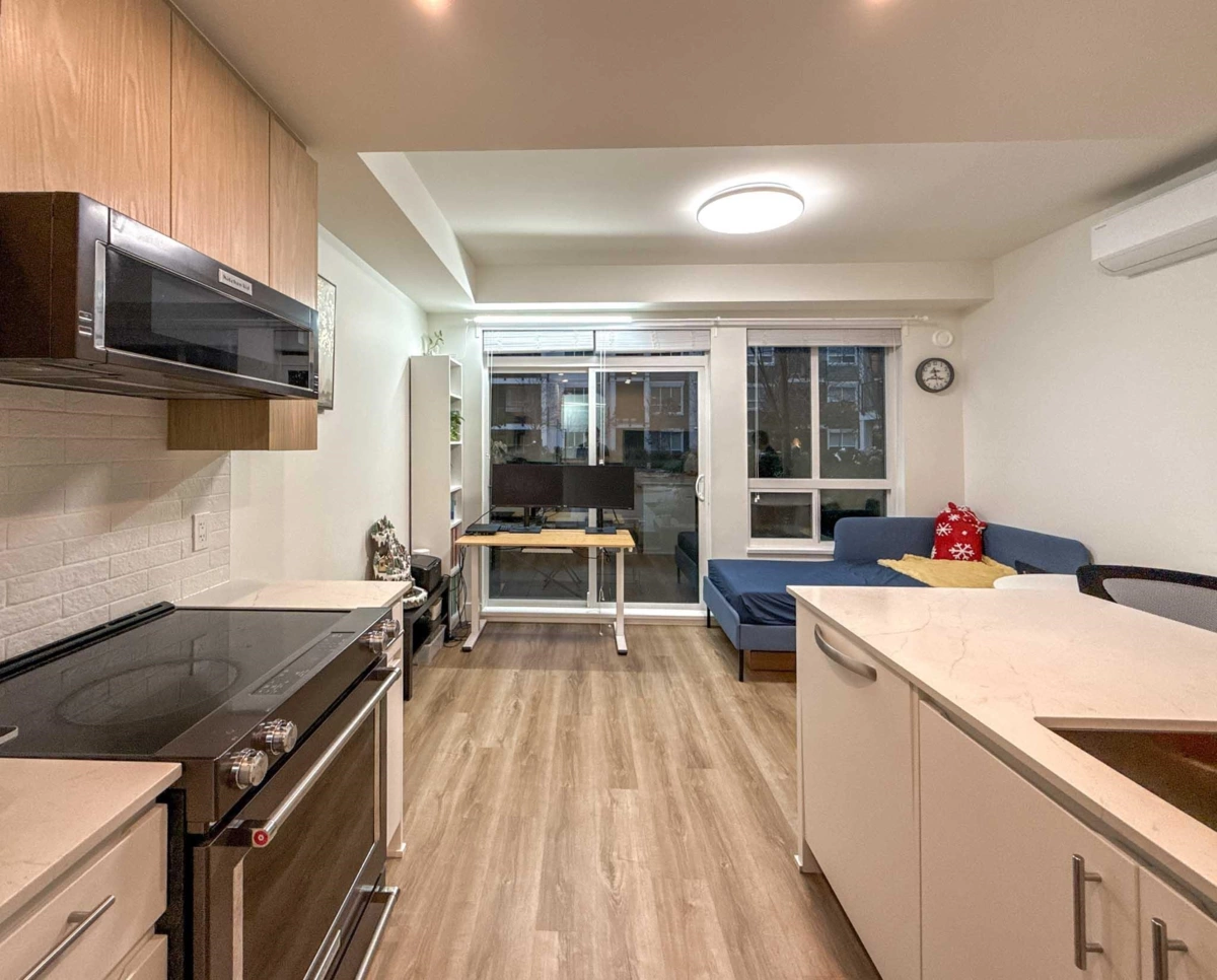 Kitchen Island Photo of 1211 2180 Kelly Avenue, Port Coquitlam, BC