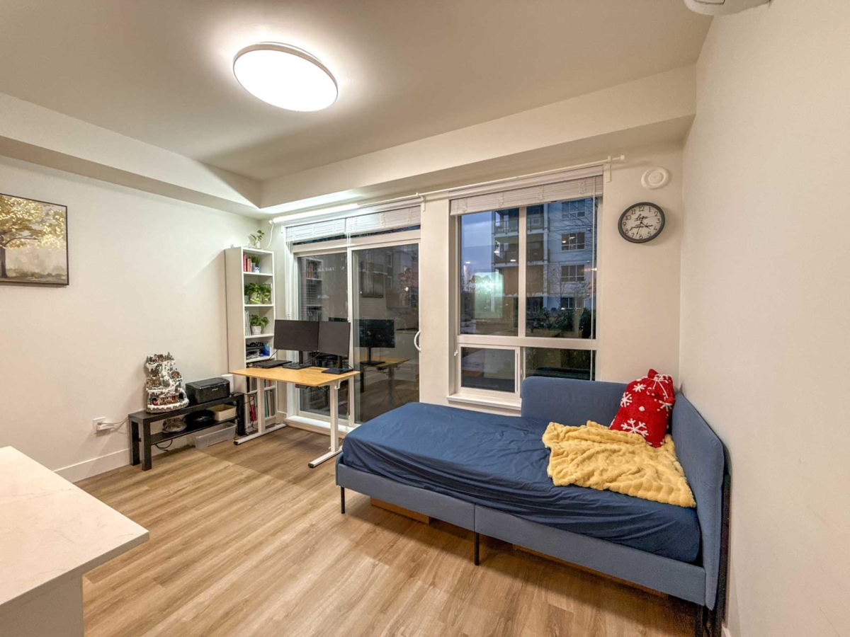 Walk-In Closet Photo of 1211 2180 Kelly Avenue, Port Coquitlam, BC