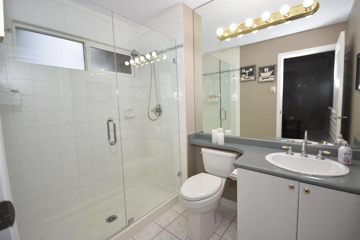 Front Yard Photo of 11 4748 54a Street, Delta, BC