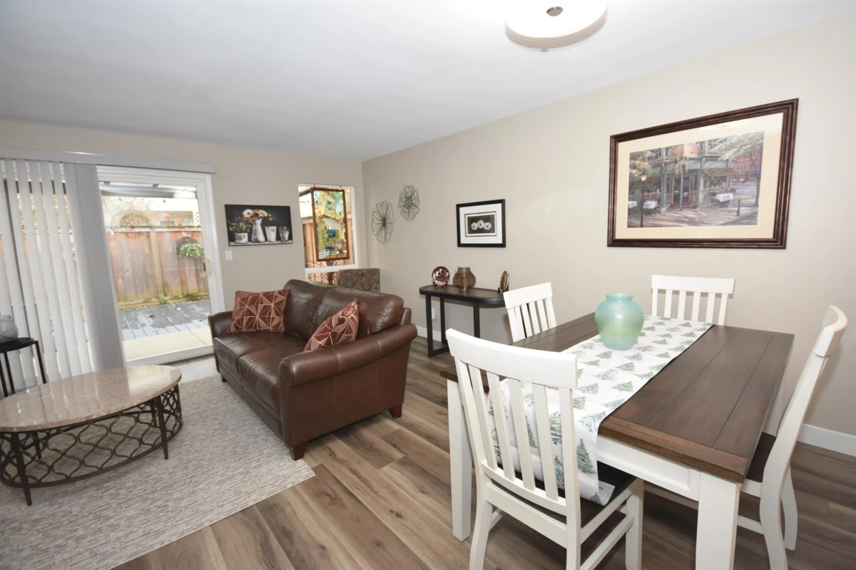 Powder Room Photo of 11 4748 54a Street, Delta, BC