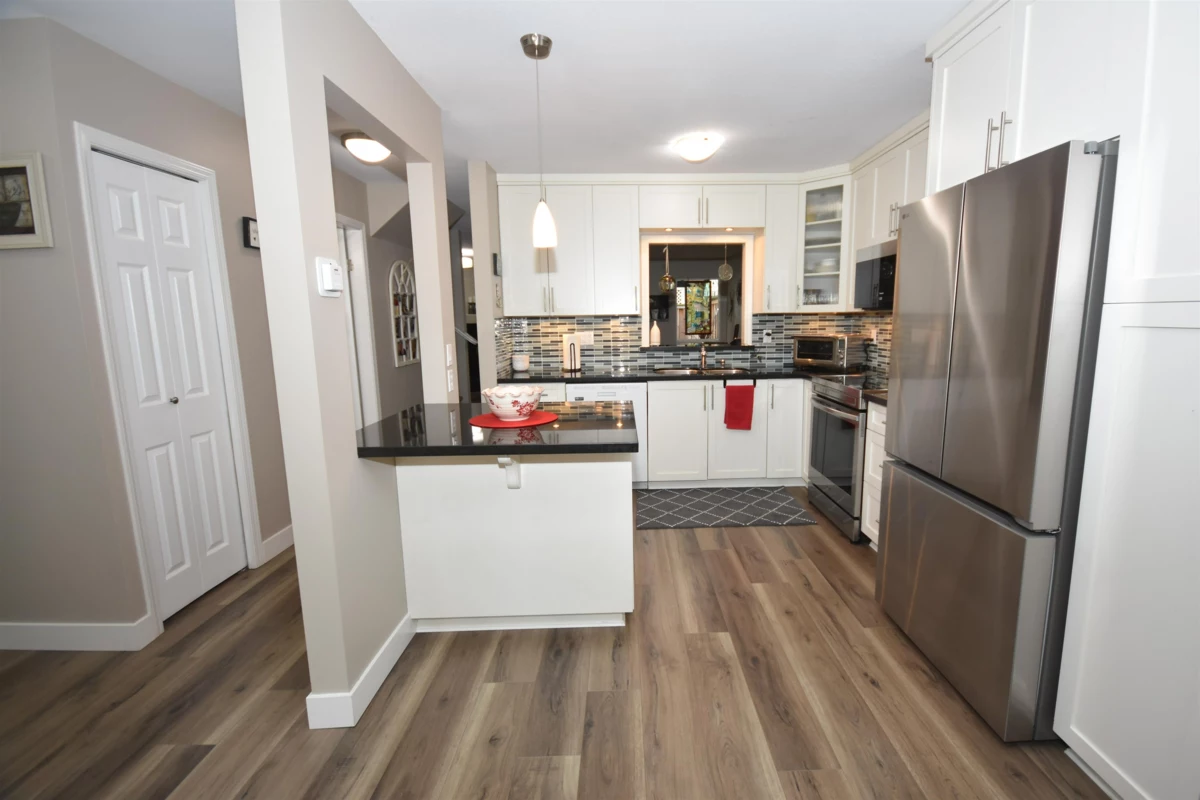 Primary Bathroom Photo of 11 4748 54a Street, Delta, BC