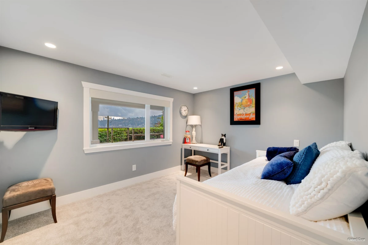 Loft / Bonus Room Photo of 920 Barber Street, Port Moody, BC