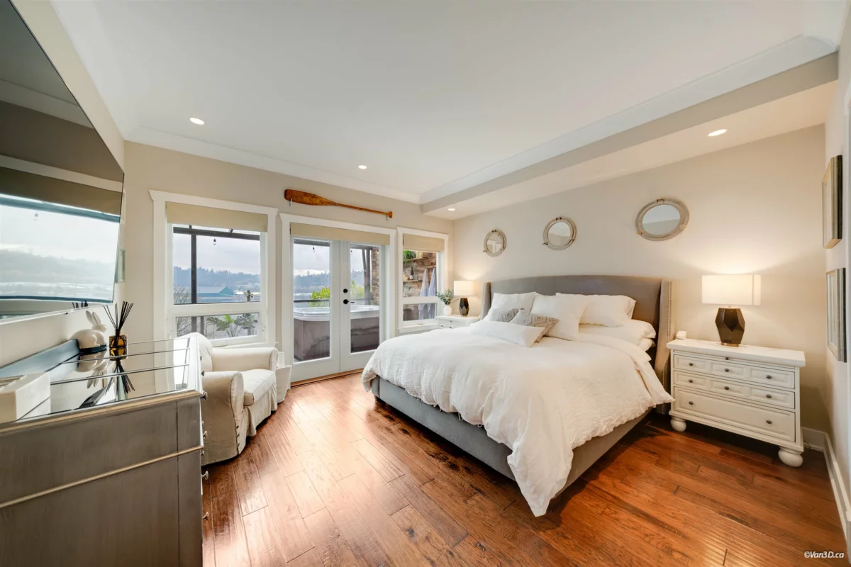 Walk-In Closet Photo of 920 Barber Street, Port Moody, BC