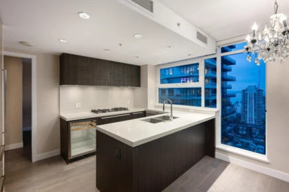 2701 1351 Continental Street, Vancouver, BC, Vancouver — Apartment/Condo for sale