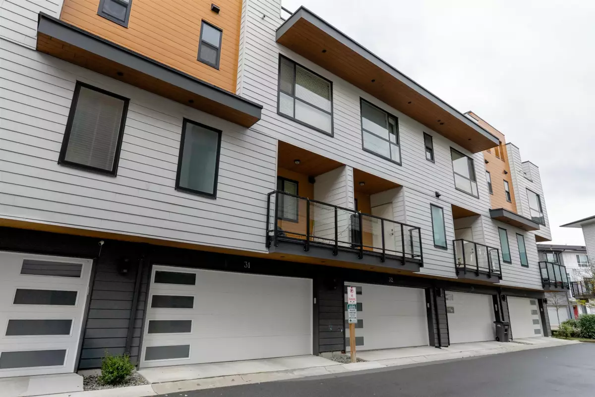 Kitchen Island Photo of 31 16511 Watson Drive, Surrey, BC