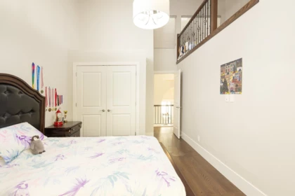 Entry Foyer Photo of 3602 Creery Avenue, West Vancouver, BC