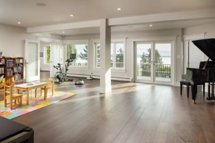 Outdoor Patio Photo of 3602 Creery Avenue, West Vancouver, BC
