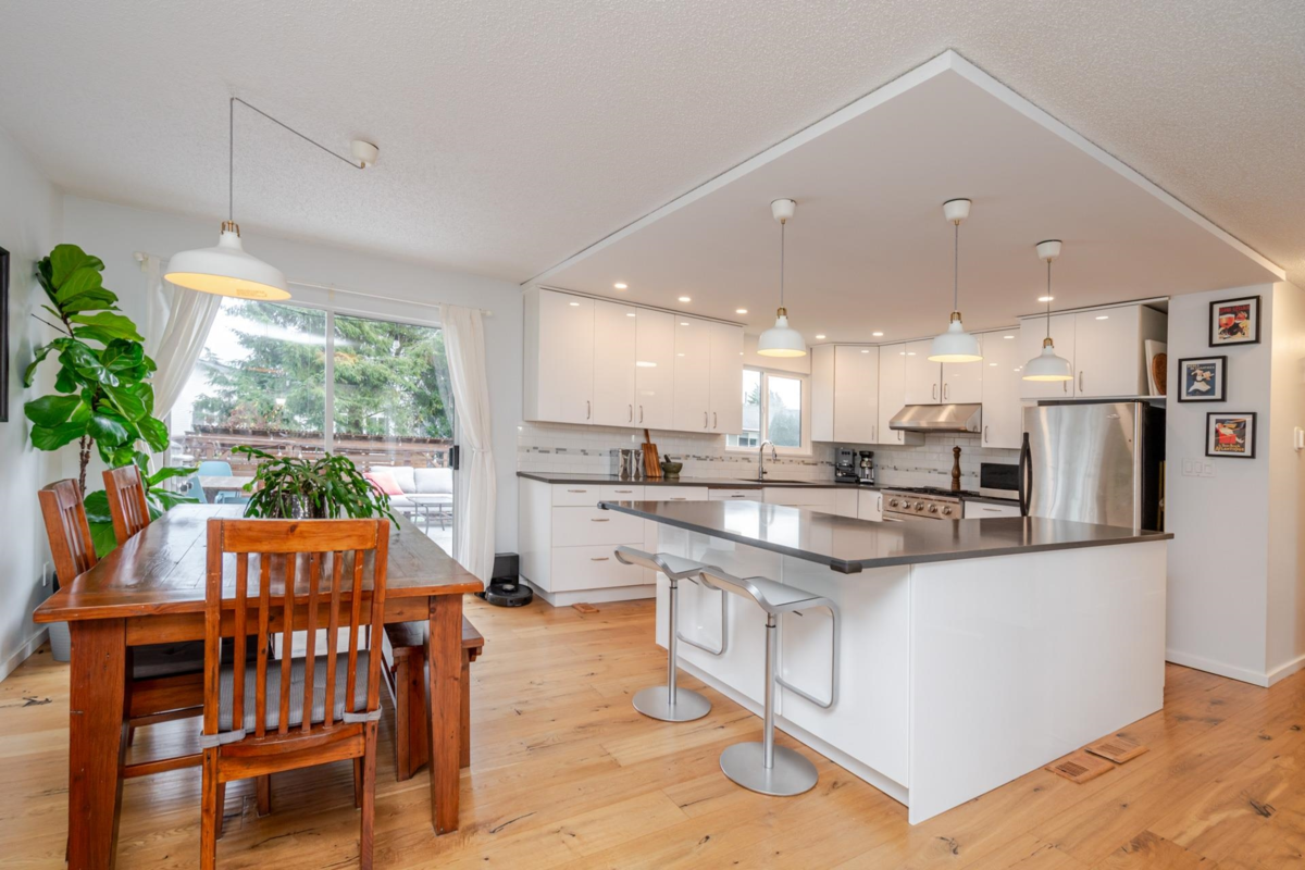 Breakfast Nook Photo of 4672 46a Street, Delta, BC