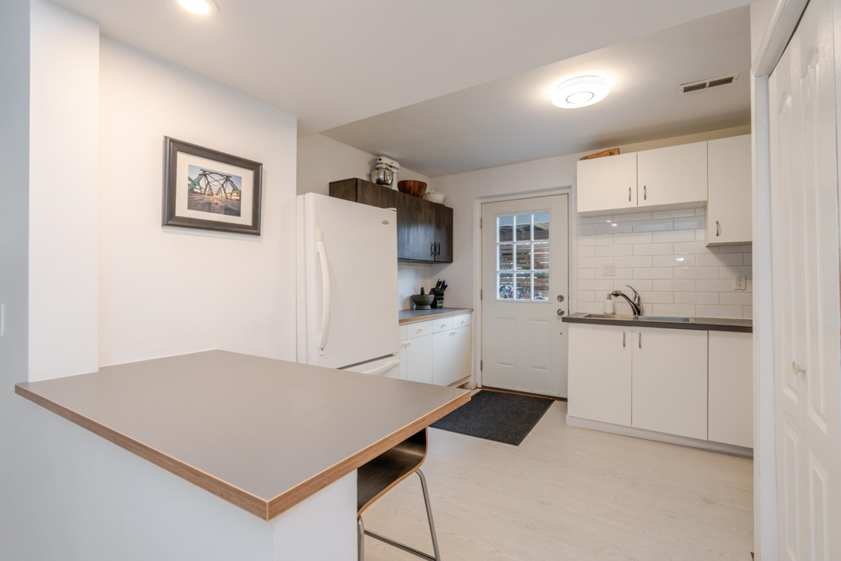 Entry Foyer Photo of 4672 46a Street, Delta, BC