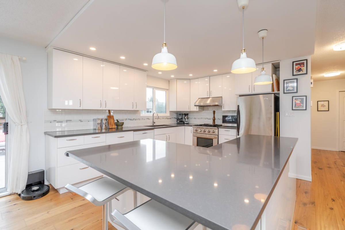 Living Room Photo of 4672 46a Street, Delta, BC