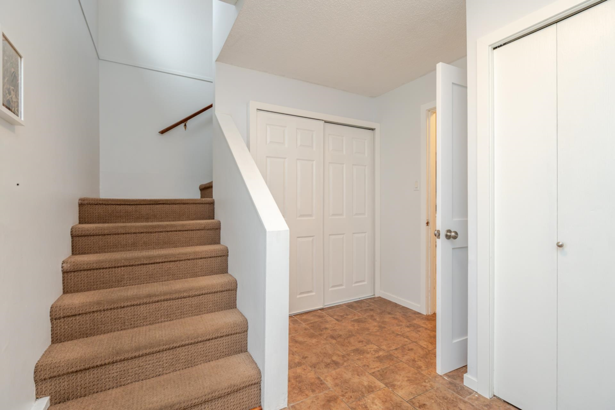 Loft / Bonus Room Photo of 4672 46a Street, Delta, BC