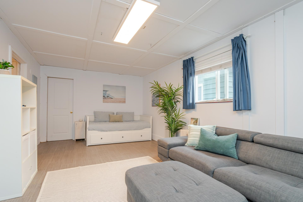 Mudroom Photo of 4672 46a Street, Delta, BC