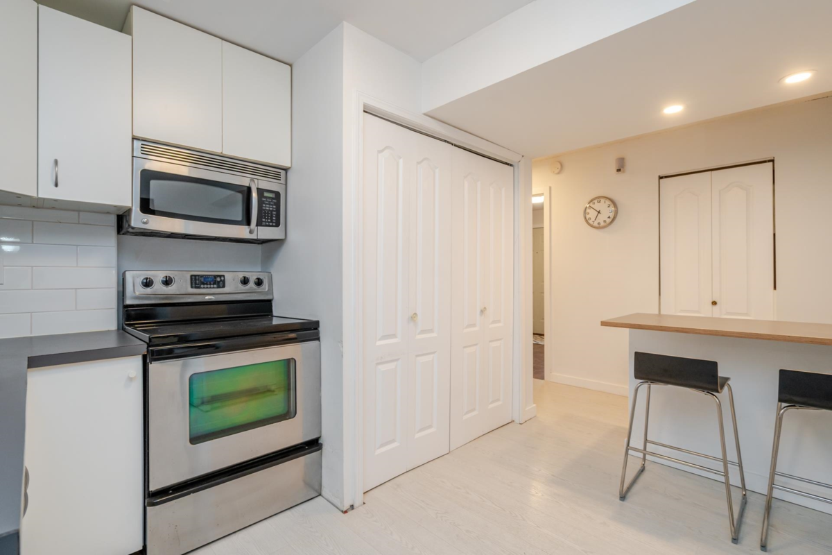 Staircase Photo of 4672 46a Street, Delta, BC