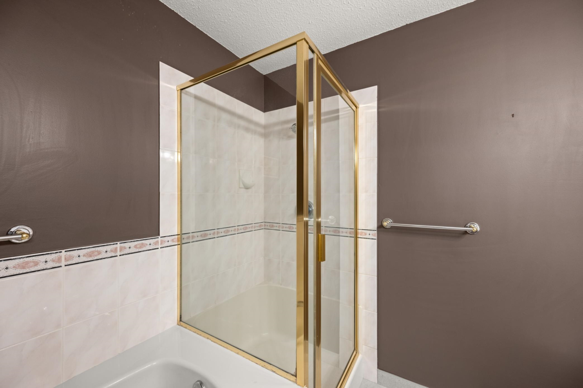 Entry Foyer Photo of 41 21579 88b Avenue, Langley, BC