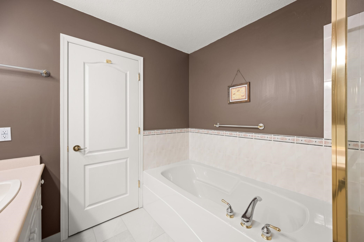 Hallway Photo of 41 21579 88b Avenue, Langley, BC