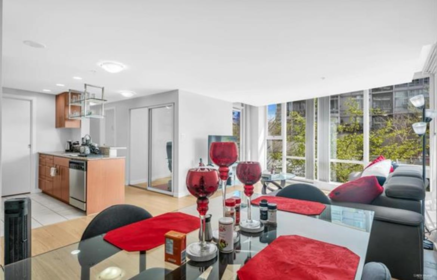 Breakfast Nook Photo of 201 550 Pacific Street, Vancouver, BC