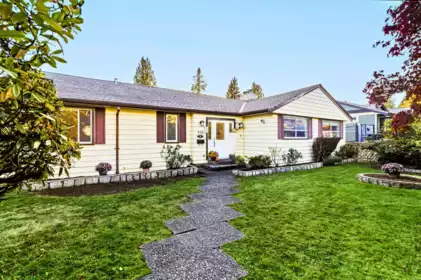715 Kilkeel Place, North Vancouver, BC, North Vancouver — Single Family Residence for sale