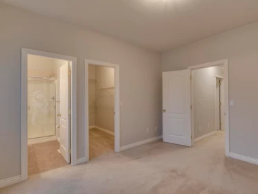 Hallway Photo of 33833 Findlay Court, Mission, BC