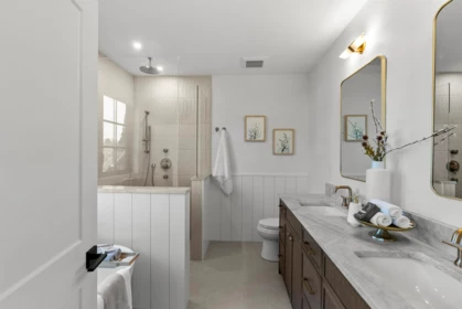 Mudroom Photo of 4925 Dogwood Drive, Delta, BC