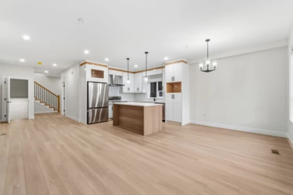 Dining Area Photo of 32529 Higginbottom Court, Mission, BC