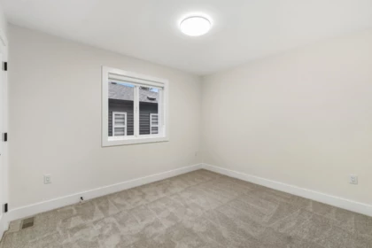Hallway Photo of 32529 Higginbottom Court, Mission, BC