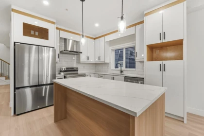 Kitchen Photo of 32529 Higginbottom Court, Mission, BC