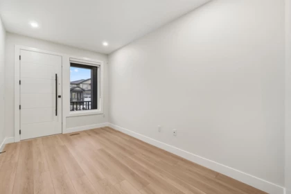 Walk-In Closet Photo of 32529 Higginbottom Court, Mission, BC