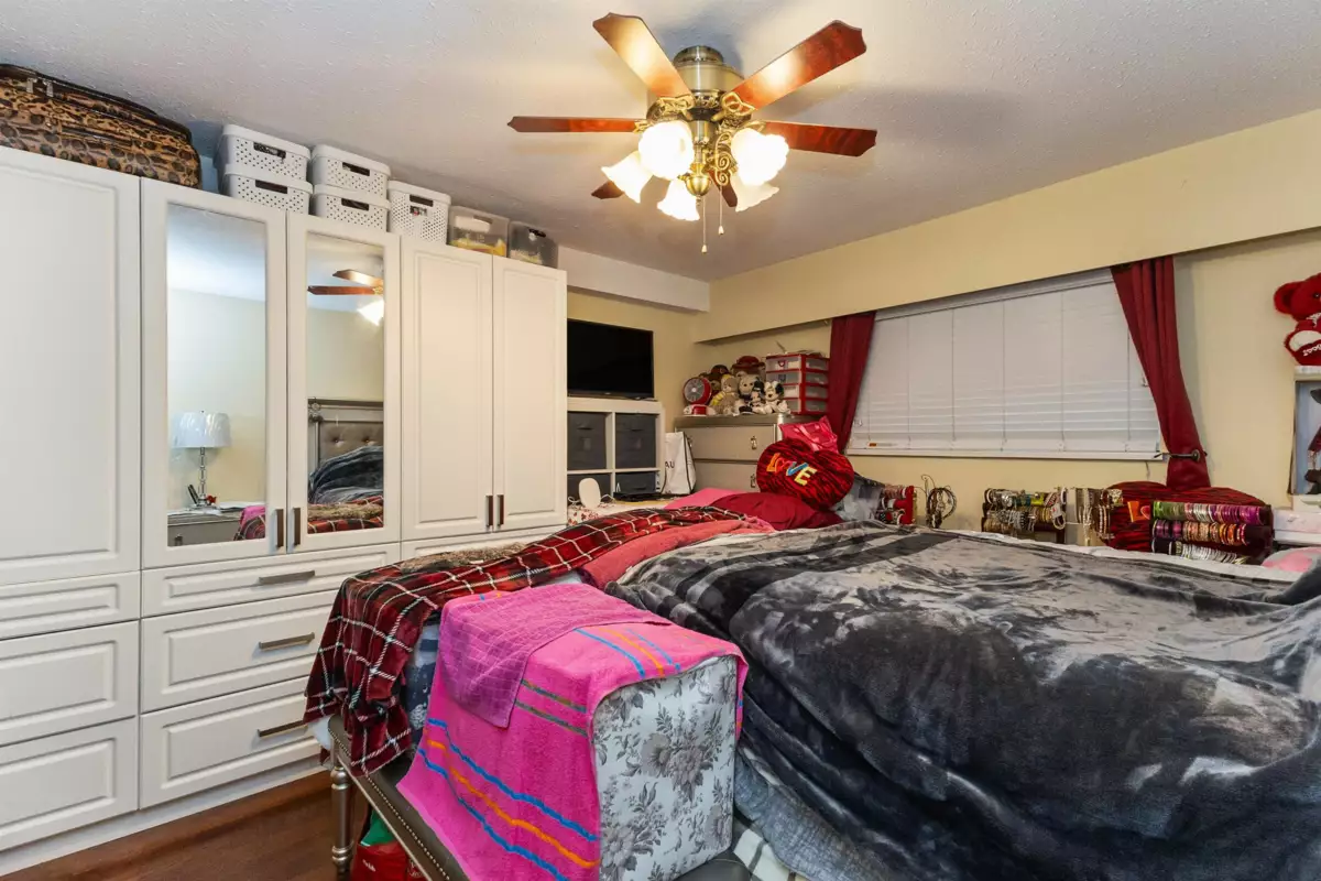 Powder Room Photo of 39 33123 George Ferguson Way, Abbotsford, BC