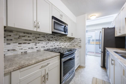 Kitchen Photo of 2 19022 119b Avenue, Pitt Meadows, BC