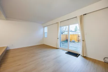 Walk-In Closet Photo of 2 19022 119b Avenue, Pitt Meadows, BC