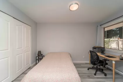 Powder Room Photo of 102 33675 Marshall Road, Abbotsford, BC