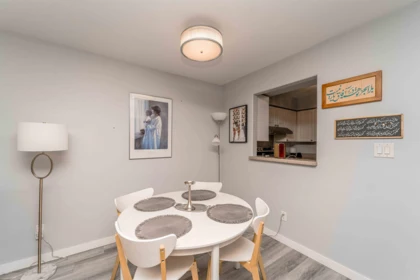 Primary Bedroom Photo of 102 33675 Marshall Road, Abbotsford, BC