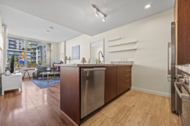 617 8677 Capstan Way, Richmond, BC