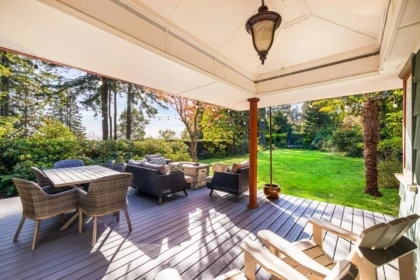 1090 W Keith Road, North Vancouver, BC, Pemberton Heights — 5 bed single family residence for sale