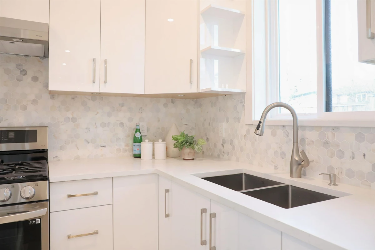 Primary Bathroom Photo of 10391 Seacote Road, Richmond, BC