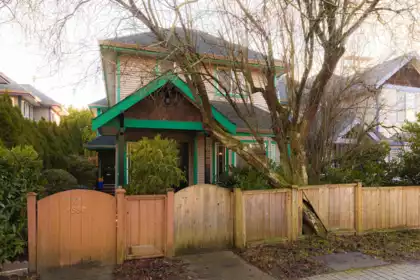 7668 Bennett Road, Richmond, BC, Ironwood — 2 bed half duplex for sale