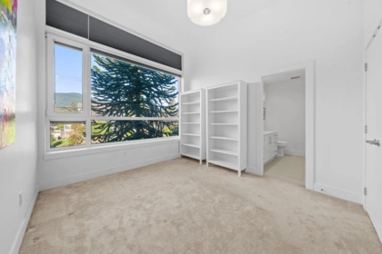 Basement Recreation Room Photo of 361 E 15th Street, North Vancouver, BC