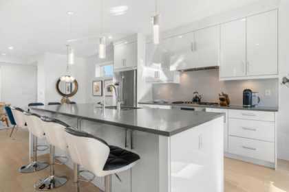 Kitchen Photo of 361 E 15th Street, North Vancouver, BC