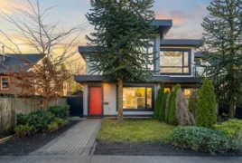 361 E 15th Street, North Vancouver, BC