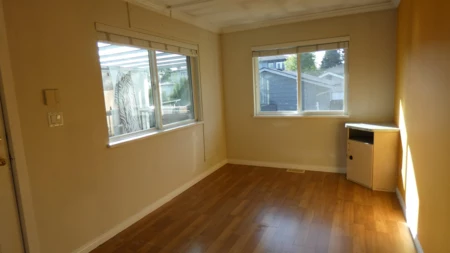 Basement Recreation Room Photo of 8391 11th Avenue, Burnaby, BC
