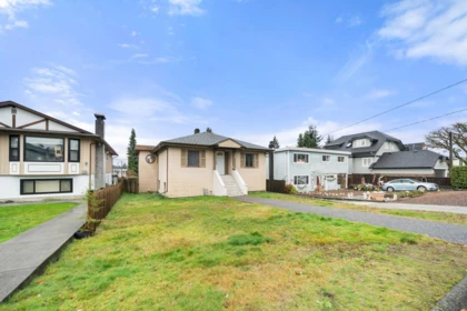 Hot Tub / Spa Photo of 741 E 14th Street, North Vancouver, BC