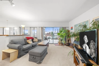 741 E 14th Street, North Vancouver, BC, North Vancouver — Single Family Residence for sale