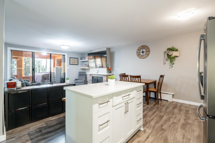 Kitchen Island Photo of 401 5340 Hastings Street, Burnaby, BC
