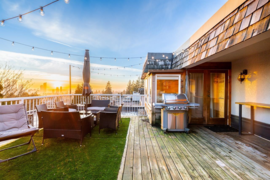 401 5340 Hastings Street, Burnaby, BC