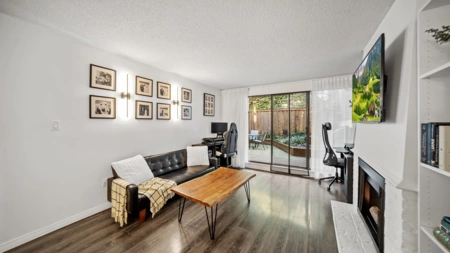 214 5340 Hastings Street, Burnaby, BC, Burnaby — Apartment/Condo for sale
