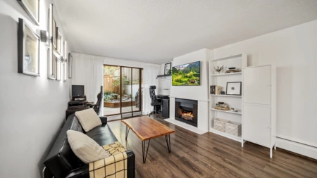 214 5340 Hastings Street, Burnaby, BC, Burnaby — Apartment/Condo for sale