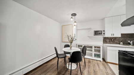 Kitchen Photo of 214 5340 Hastings Street, Burnaby, BC