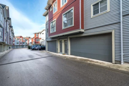50 6945 185 Street, Surrey, BC, Surrey — Townhouse for sale